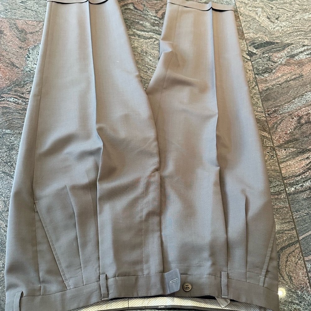 Stylish Gray Pleated Trousers Salvatore ferragamo